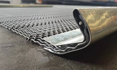 Hook Type of Triangle Opening Self-cleaning Screen