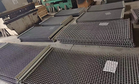 Features of Square Mesh
